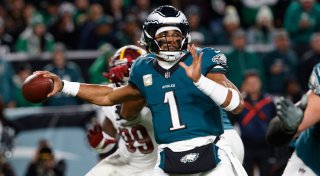 Zwei Touchdowns in 20 Sekunden: Eagles gewinnen Spitzenspiel