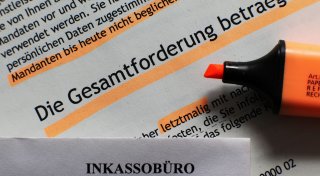 Falsche Mahnungen, Anfeindungen und eine Abschiedsparty