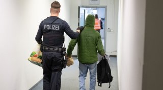 Sichere Herkunftsländer per Rechtsverordnung - Grüne empört