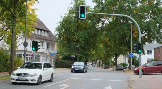 Lebensgefährlich verletzt: Sprinter rammt Radfahrer (78) in Bad Oeynhausen