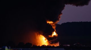 Frachtflugzeug stürzt in USA ab - Verletzte gemeldet