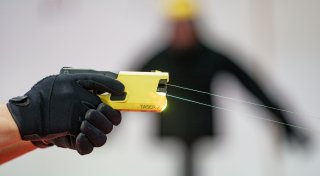 Diskussion um Taser - «Aufrüstung» der Polizei?