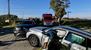 Schwerer Unfall im Bielefelder Osten: Zwei Autos beteiligt