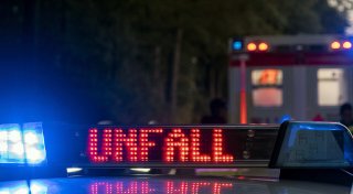 Unfall mit Baustellenfahrzeug: A44 bei Warburg zeitweise komplett gesperrt