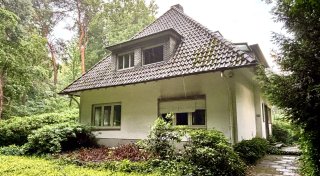 Brandstiftung in leerstehendem Wohnhaus in Gütersloh: Polizei sucht Zeugen