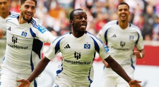 Erste Pleite für Spitzenreiter Fortuna - HSV siegt deutlich