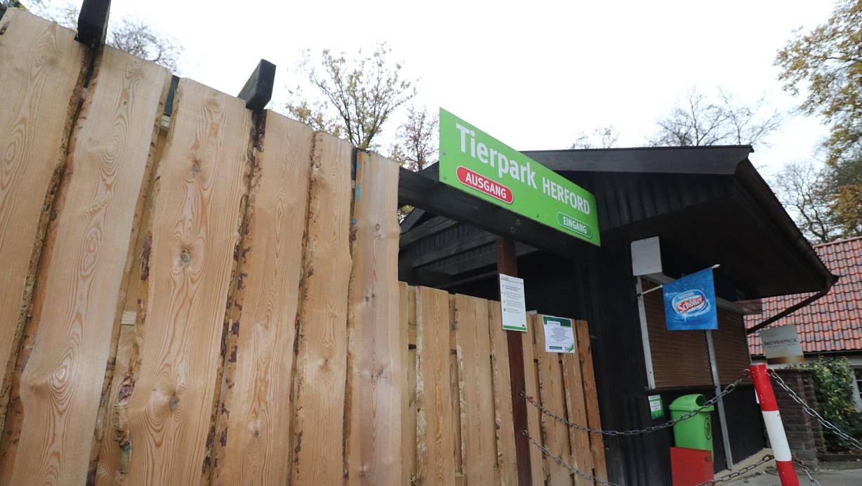 Der in die Jahre gekommene Eingangsbereich des Tierparks wird komplett neu gebaut und dadurch barrierefrei. | © Tierpark Herford
