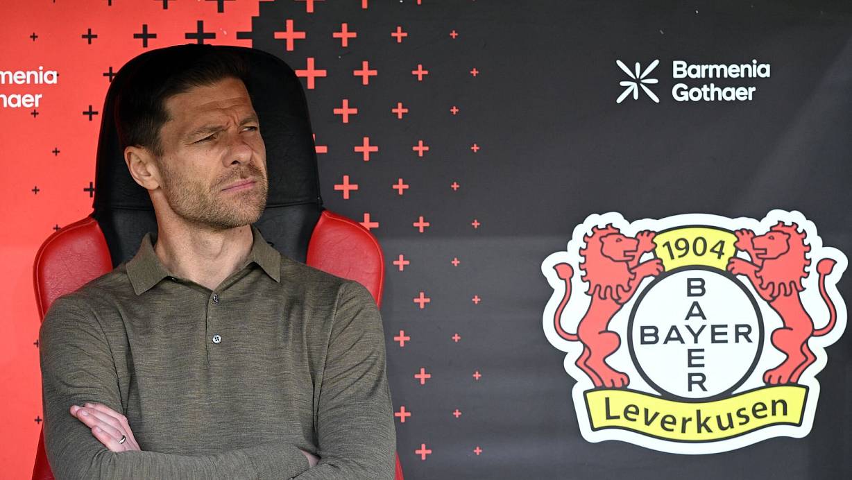 Weiter bei Bayer? Trainer Xabi Alonso gibt zu dem Thema nichts preis. | © Federico Gambarini/dpa