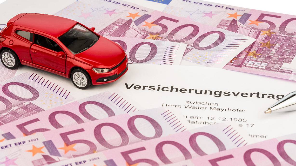 Immer Ärger mit? Diesmal nicht, die Versicherungen versprechen Kulanz in Corona-Zeiten. | © picture alliance