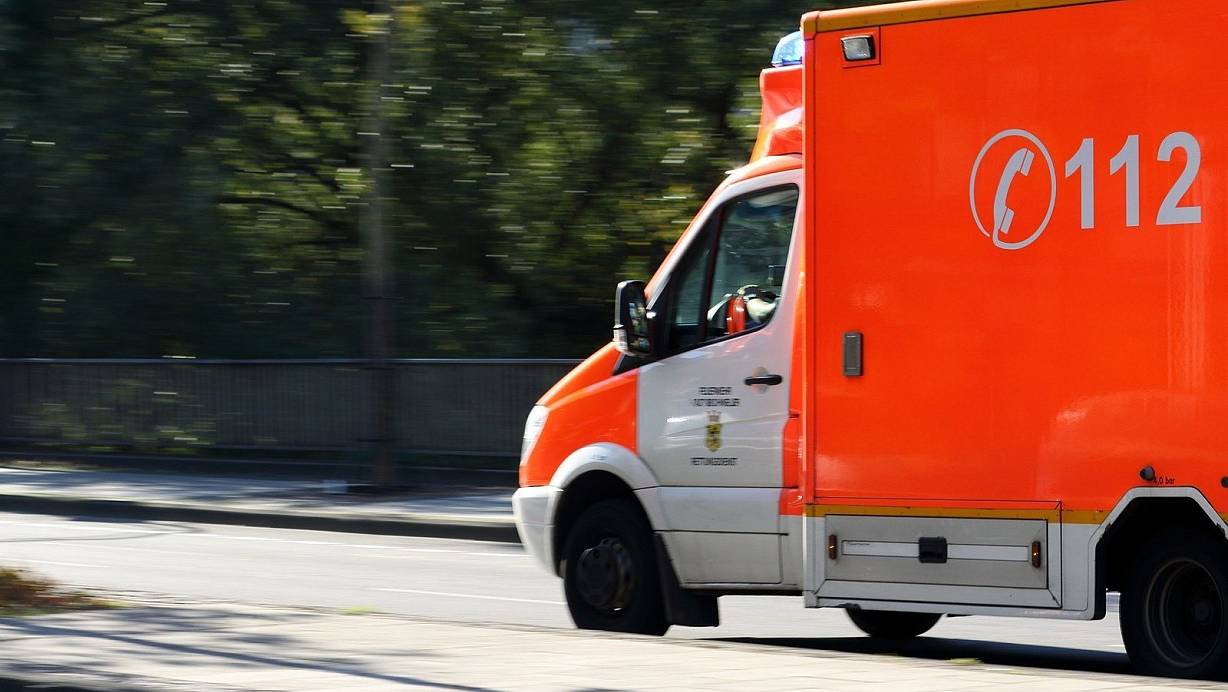 Im Rettungswagen randalierte ein 37-jähriger, stark blutender Mann aus Bad Oeynhausen nach einem vergeblichen Suizidversuch. | © Pixabay