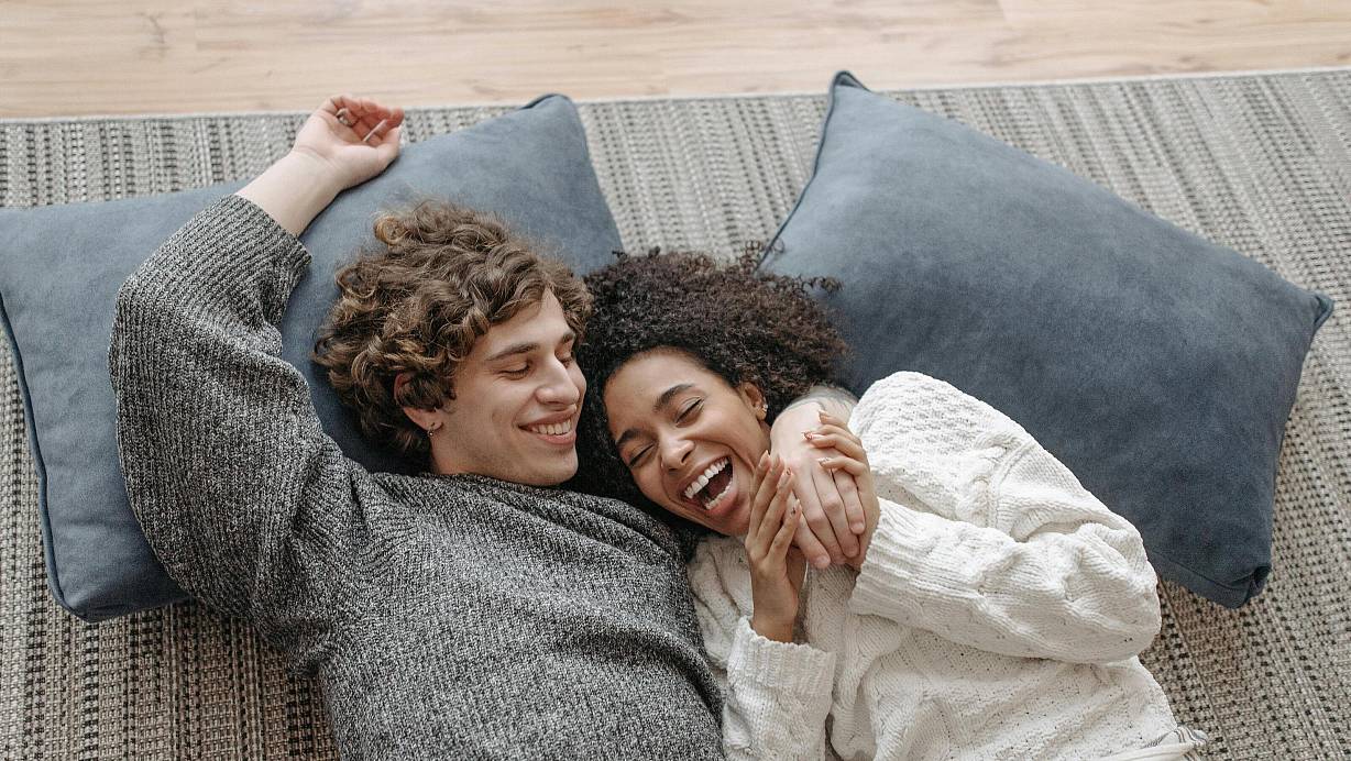 Am 14. Februar ist wieder Valentinstag. Wer noch nach Date-Ideen sucht, der kann sich hier ein paar Tipps abholen. | © pexels