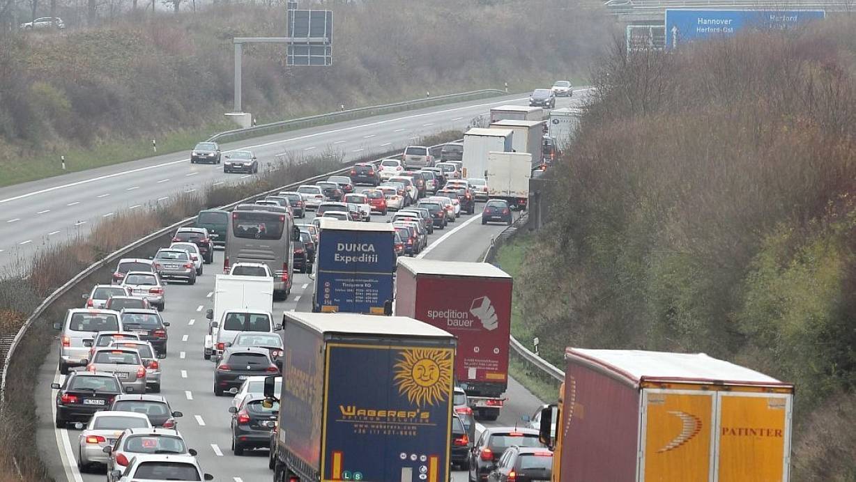 Auf der A2 ist derzeit Geduld gefragt. (Symbolbild) | © Frank-Michael Kiel-Steinkamp