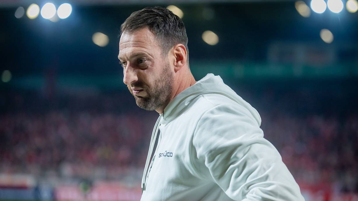Arminia-Trainer Mitch Kniat sagt nach dem bitteren Pokal-Aus gegen Union Berlin: „Es war trotzdem eine geile Partie von uns.“ | © Sarah Jonek