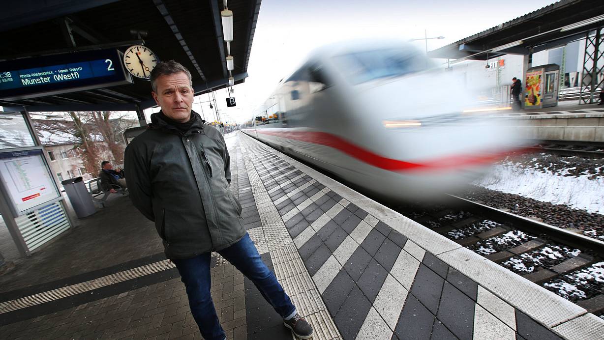 Bahn-Pendler Andreas Ksienzyk | © Patrick Menzel