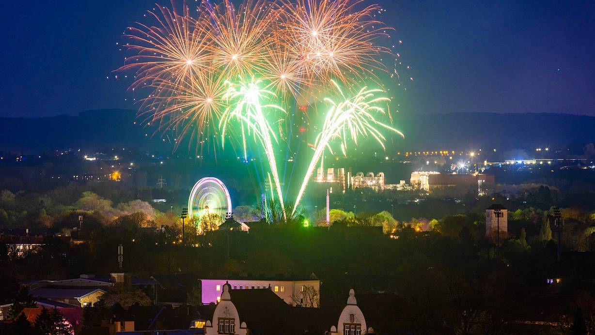 Das am Eröffnungstag wegen des Sturms ausgefallene Höhenfeuerwerk wird jetzt an Halloween nachgeholt. | © Mike-Dennis Mueller