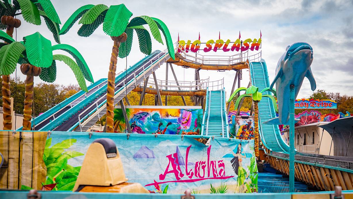 Die Wildwasserbahn "Big Splash" war 2010 das letzte Mal an der Radrennbahn. | © Mike-Dennis Müller
