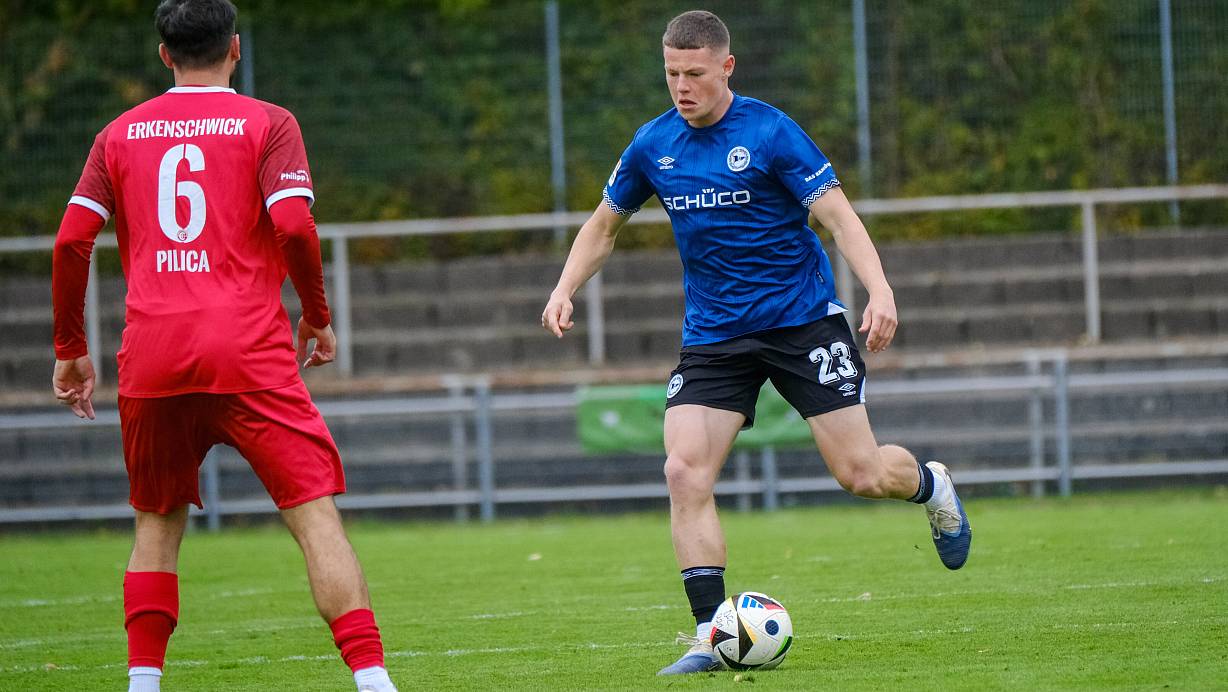 Arminia U21, hier Justin Lukas gegen Erkenschwick unterlag in Münster. | © Andreas Zobe