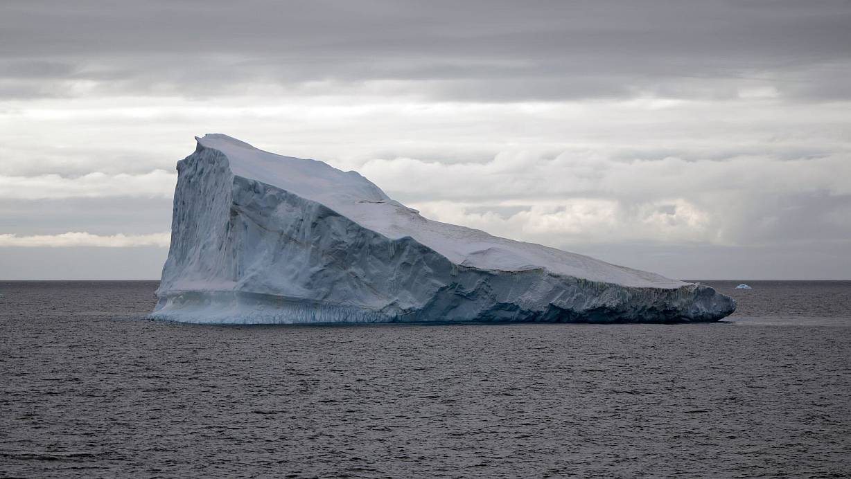 Der Klimawandel trifft die Antarktis besonders hart. (Archivbild) | © Jorge Saenz/AP/dpa
