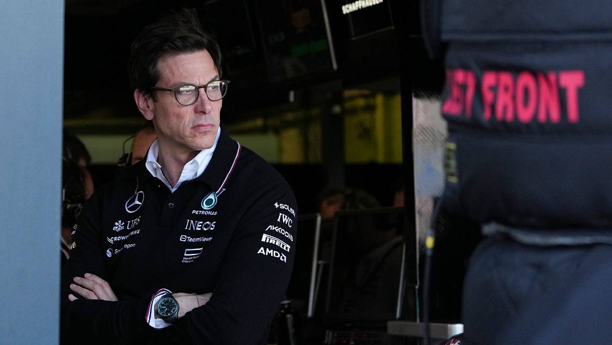 Toto Wolff sucht mit Mercedes nach einem deutschen Formel-1-Fahrer. | © Asanka Brendon Ratnayake/AP/dpa
