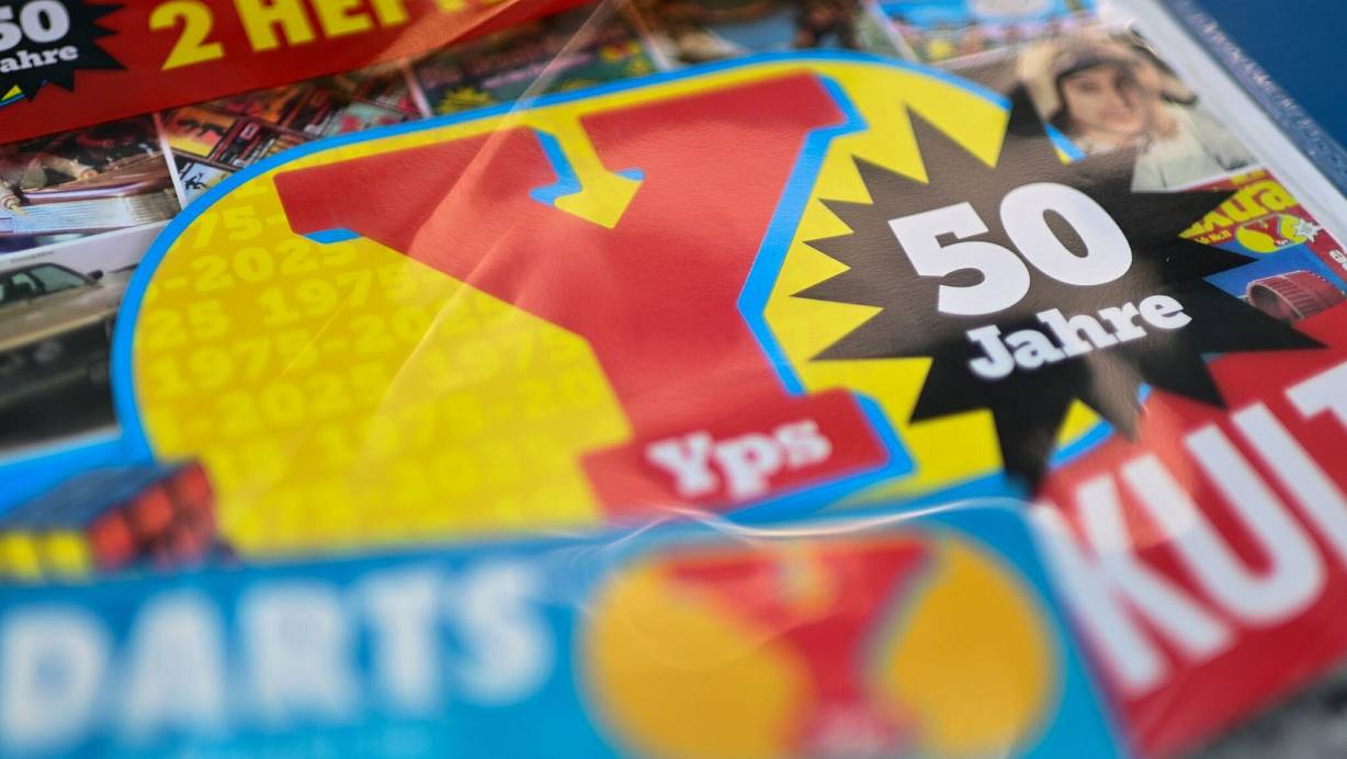 Die Sonderausgabe ist ein Doppelpack. | © Sebastian Gollnow/dpa