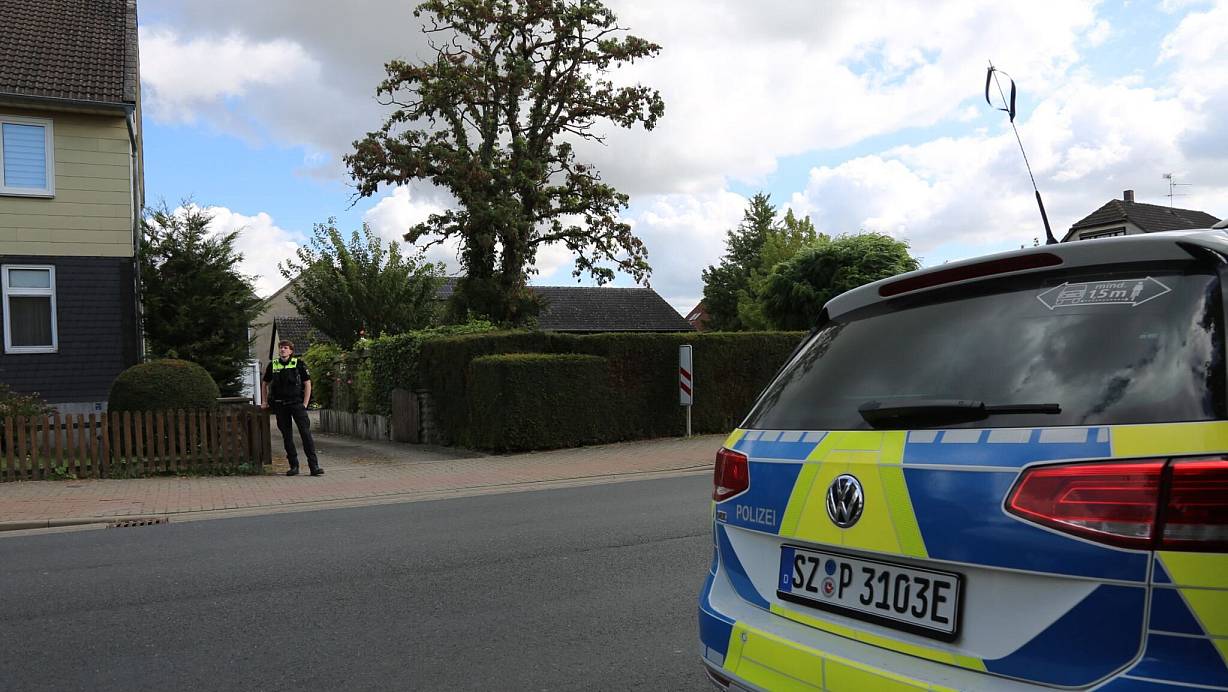 Einsatzkräfte hatten mit einem Großaufgebot nach dem Jungen gesucht. | © Benjamin Müller/TNN/dpa