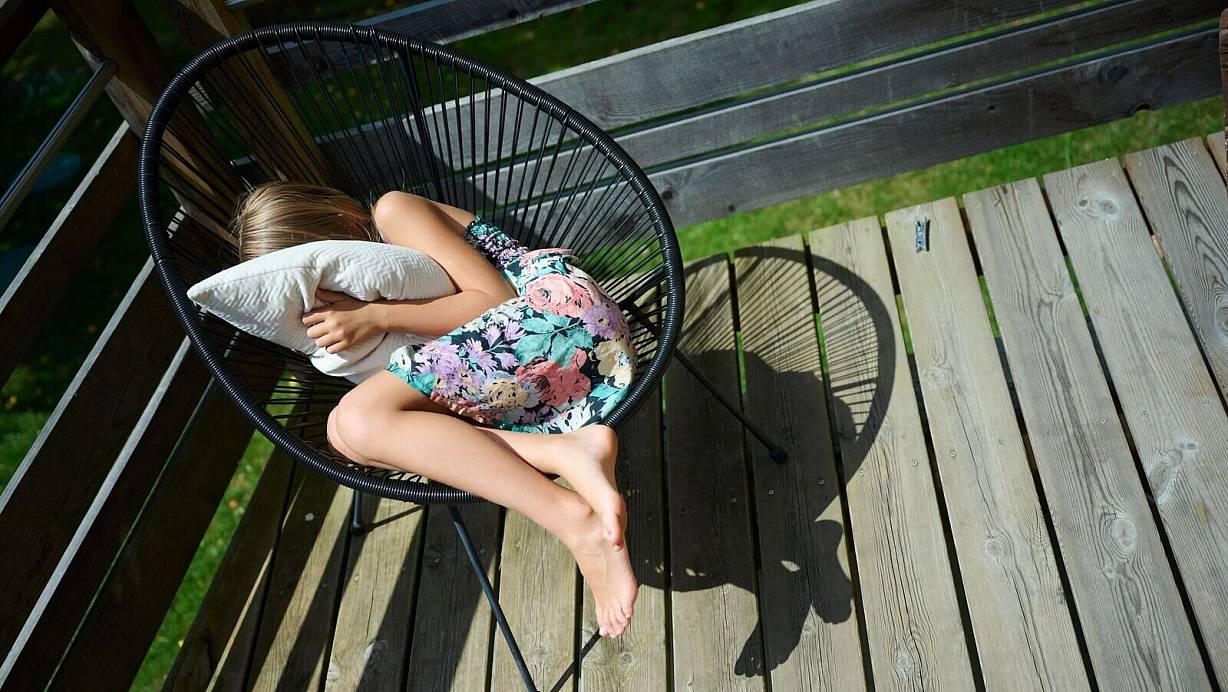 Mädchen und Jungen unter 18 sind besonders häufig die Opfer bei den Ermittlungen wegen kommerzieller sexueller Ausbeutung. (Symbolbild) | © Annette Riedl/dpa