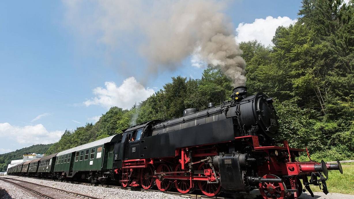 Die Sauschwänzlebahn im Schwarzwald war in der "Eisenbahn-Romantik" immer wieder Thema. | © picture alliance / dpa