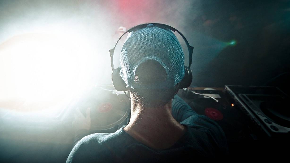 21 DJs legen in 16 Paderborner Locations auf. | © Pixabay