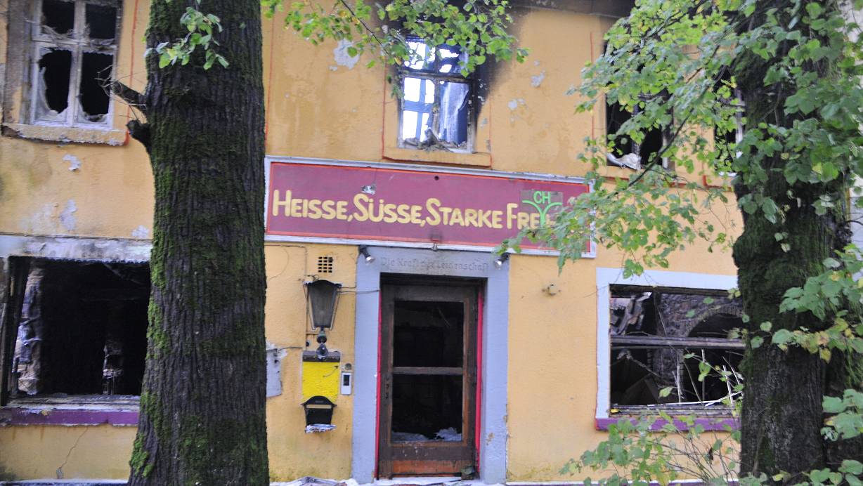 Das Bordell musste zu Beginn der Corona-Pandemie den Betrieb einstellen. Das leerstehende Gebäude wurde zur Pilgerstätte von Lost-Places-Fans. | © Frank Jasper