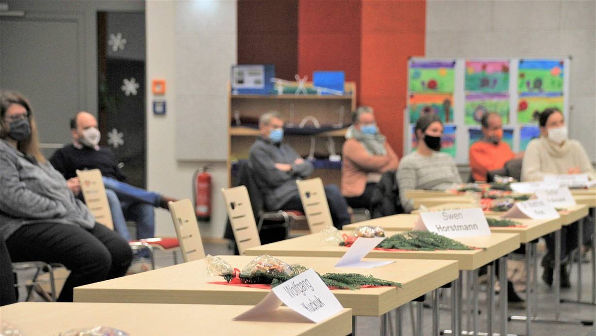 Leere Stühle: Die SPD-Fraktion hat die Sitzung des Stadtrates verlassen und offiziell auf den Zuschauerplätzen Platz genommen. | © David Schellenberg