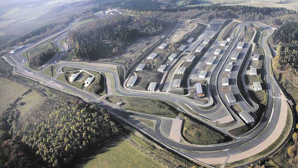 Die Test- und Rennstrecke auf dem Bilster Berg ist gut gebucht. | © Bilster Berg Drive Resort