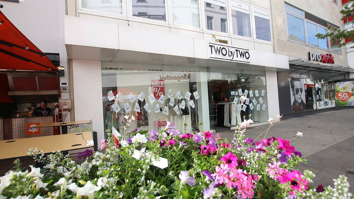 Die Modekette „Two by Two“ schließt nach knapp drei Jahren ihren Standort am Alten Markt in Herford. | © Daniel Salmon
