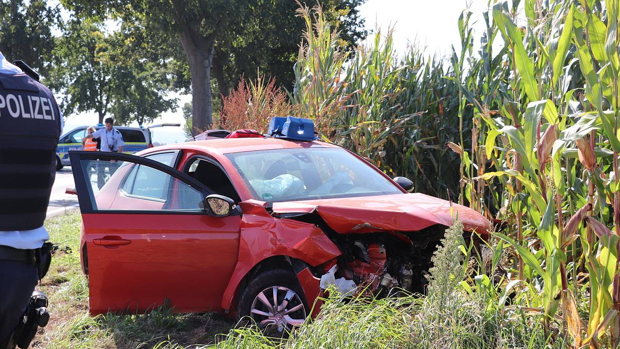 Der Opel der 22-jährigen Frau aus Minden erlitt einen Totalschaden, die Fahrerin wurde verletzt. MT- | © Fotos: Patrick Schwemling