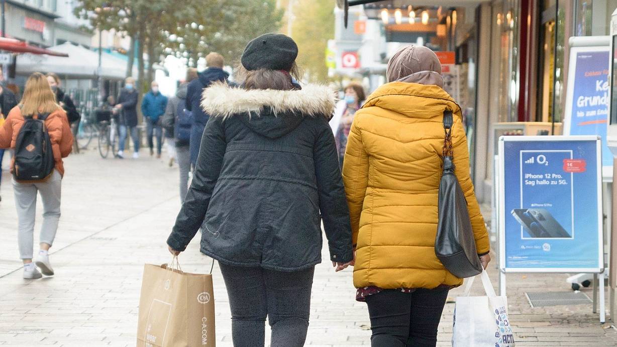 Shopping ist im Kreis Paderborn ab Mittwoch nicht mehr möglich. | © Lena Henning