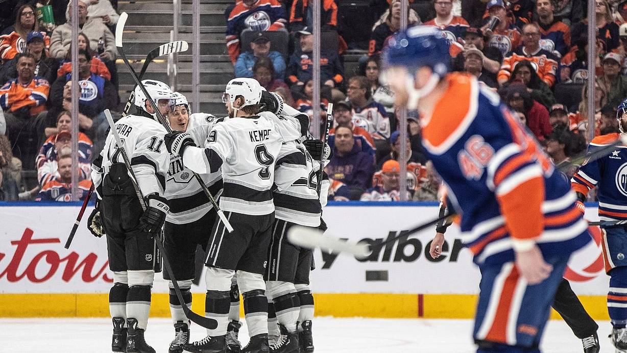 Die Los Angeles Kings hatten gegen die Edmonton Oilers mehrfach Grund zu jubeln. | © JASON FRANSON/The Canadian Press/AP/dpa