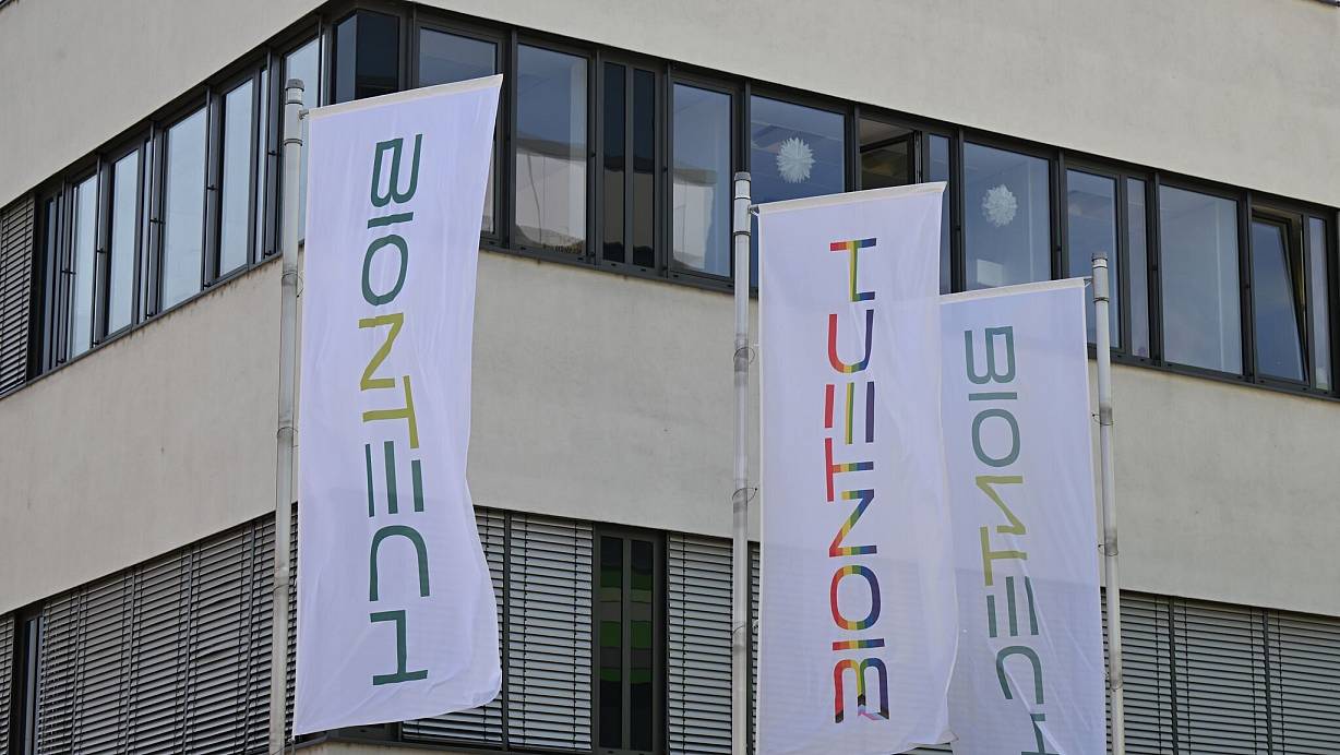 Curevac soll nach dem Deal als Tochtergesellschaft in Biontech aufgehen. | © Arne Dedert/dpa