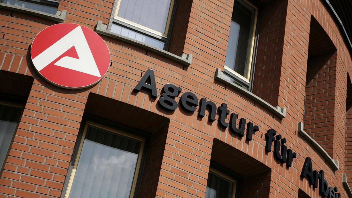 Die aktuellen Statistiken zu den Arbeitslosenzahlen im Oktober wurden veröffentlicht. | © picture alliance / imageBROKER
