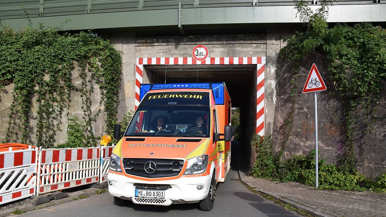 Aus nördlicher Richtung darf auch der Rettungswagen den Tunnel nur mit Sonderrechten passieren. Doch diese Einbahnstraßenregelung wird von immer mehr Autofahrern missachtet - und das kann schnell gefährlich werden. | © Sara Mattana