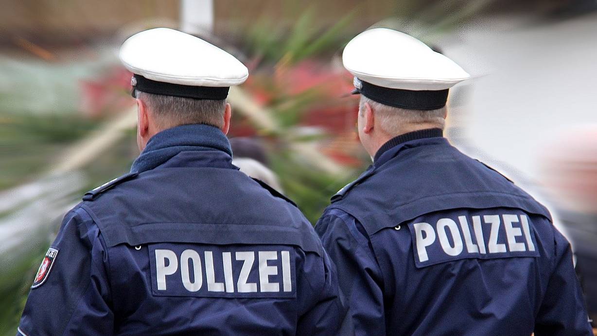 Ordnungsbehörde und Polizei überprüfen auch gemeinsam das Einhalten der Corona-Regeln | © (Symbolbild): David Schellenberg