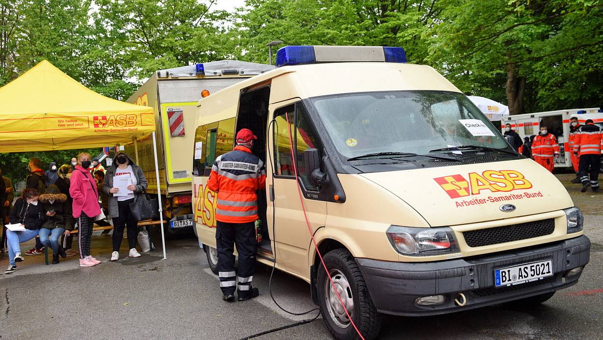 Vor zwei Wochen stand das mobile Impfteam am Oberlohmannshof, am Samstag ist es in Baumheide anzutreffen. | © Themenbild: BARBARA FRANKE