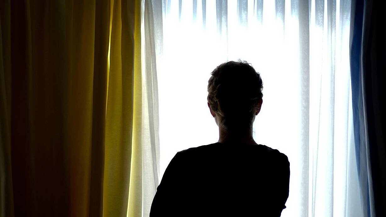 Lea T. sei jahrelang der psychischen Gewalt ihres Vaters ausgesetzt gewesen. Dieses Jahr hat die junge Frau den Entschluss gefasst, ihre Familie zu verlassen. Schutz fand sie im Espelkamper Frauenhaus. | © dpa
