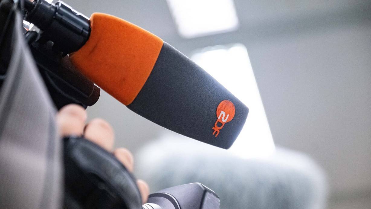 Das ZDF hat die Zusammenarbeit mit der Produktionsfirma Palestine Media Production (PMP) eingestellt, nachdem der Standort der Firma in Gaza am 19. Oktober von einer Rakete getroffen worden war. | © Marijan Murat/dpa