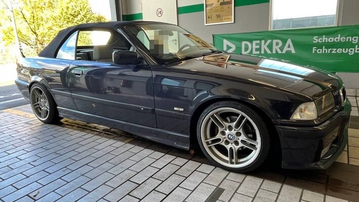 Stillgelegter BMW | © Bielefeld