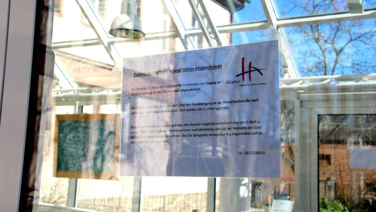Der Zugang zur Stadtverwaltung in Höxter ist stark eingeschränkt worden. | © Burkhard Battran