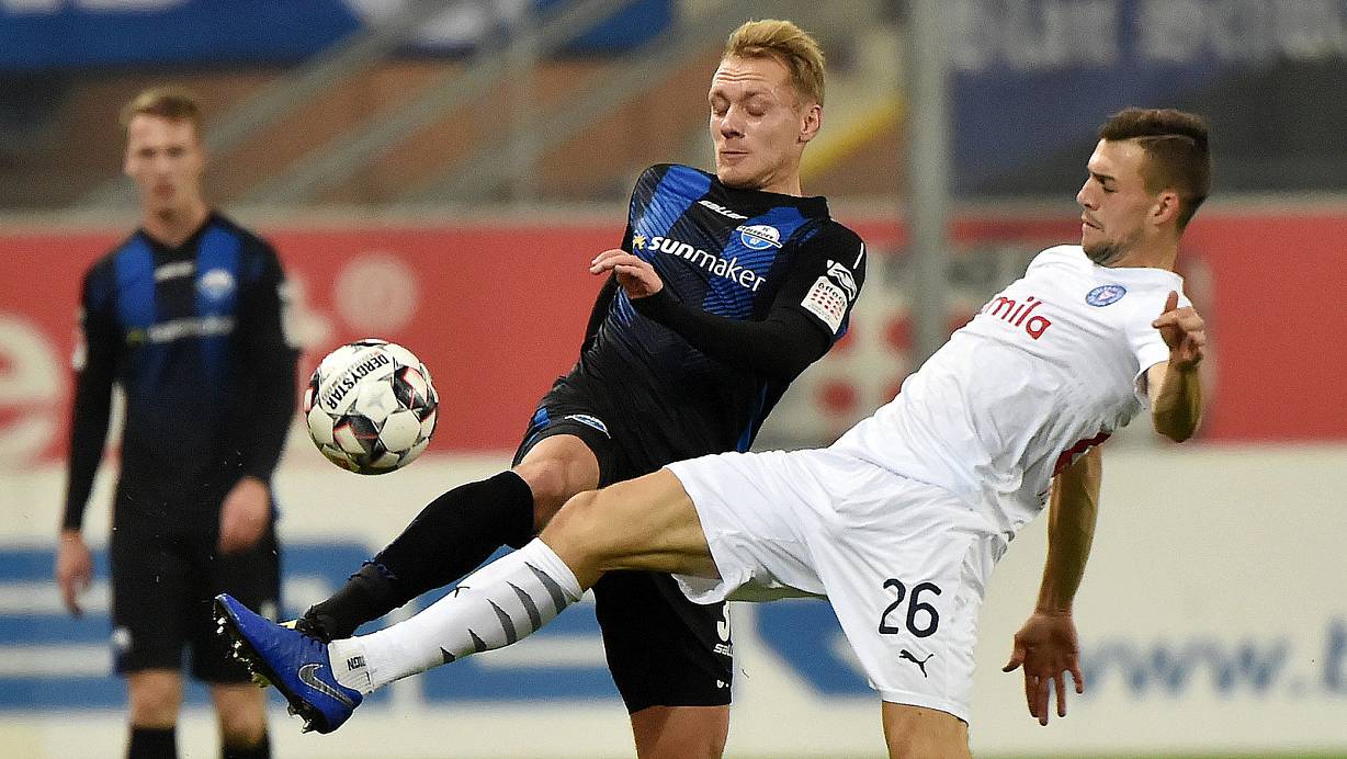 Wackelkandidat: SCP-Stürmer Ben Zolinski (l.), hier im Duell gegen den Kieler Jonas Meffert, erzielte beim 4:4 im Hinspiel einen Doppelpack. Ob er auch am Samstag in der Startelf steht, ist jedoch fraglich. | © Wilfried Hiegemann