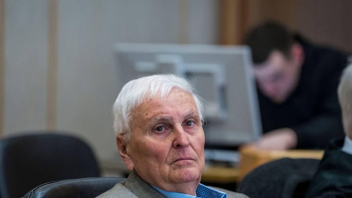 Der frühere DFB-Präsident Theo Zwanziger ist im Sommermärchen-Prozess angeklagt. | © Andreas Arnold/dpa