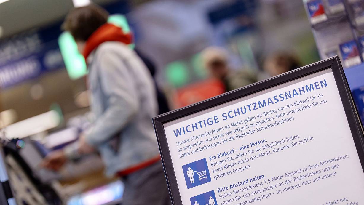 Es dürfen langsam mehr Geschäfte öffnen - unter strengen Hygieneauflagen. | © picture alliance / Geisler-Fotopress