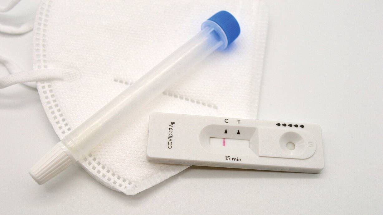 Seit Samstag können Bürger sich wieder kostenlos auf Covid-19 testen lassen. Die Teststellen bekommen dafür 11,50 Euro aus Steuergeld vergütet. | © Pixabay