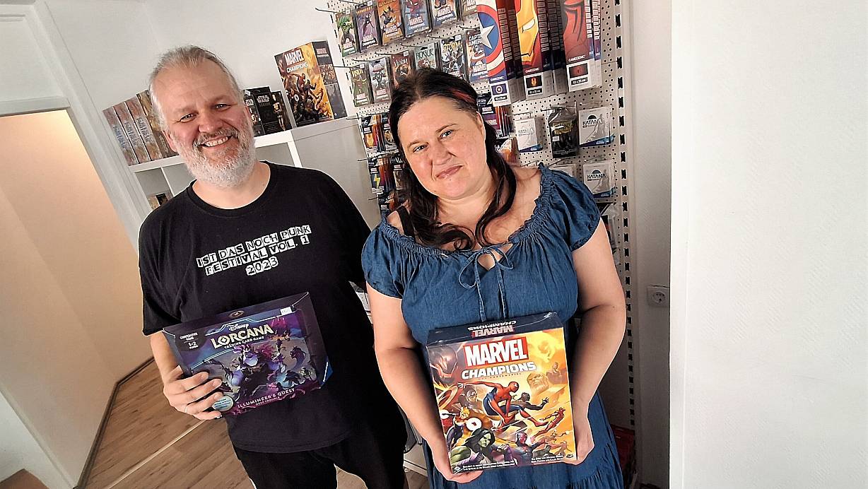 Ein absolutes Herzensprojekt: Benjamin Linkert und Heike Linkert-Waidele erfüllen sich mit ihrem "Gimli-Store" einen Traum. | © Peter Heidbrink