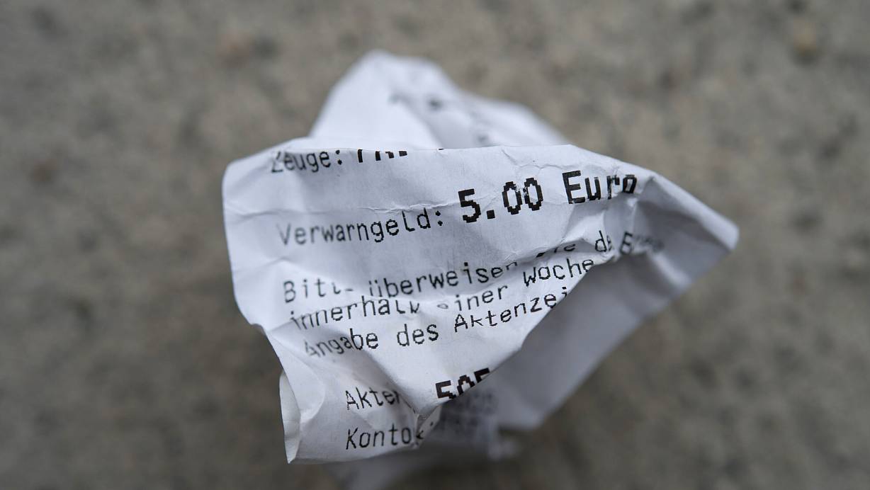 Unsere Autorin vermisst beim Vorgehen der Behörden gegen die Jugendlichen die Verhältnismäßigkeit. | © (c) Copyright 2013, dpa (www.dpa.de). Alle Rechte vorbehalten